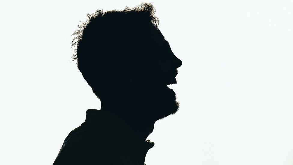 IN THE DARK : Bernardo Silva in silhouette