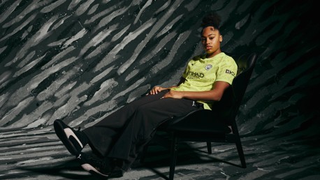 City and PUMA release yellow 2025/26 goalkeeper kit