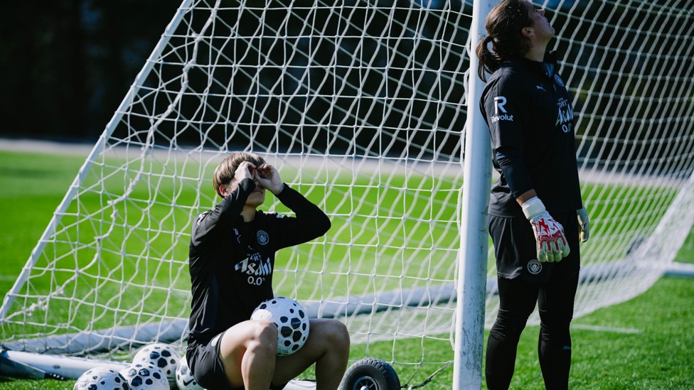 EYES TO THE SKY : Aoba Fujino and Eartha Cumings spot a plane
