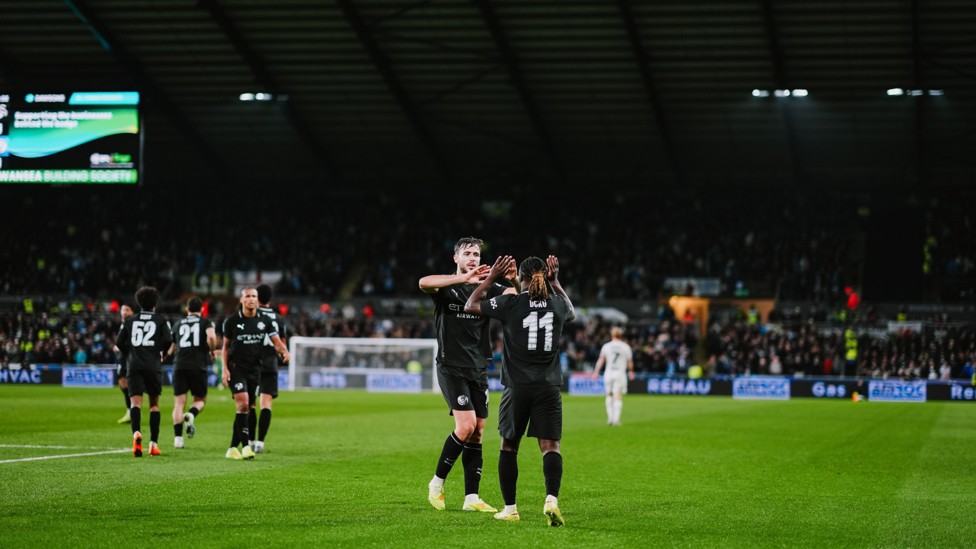 HIGH FIVES : Doku feels the love.