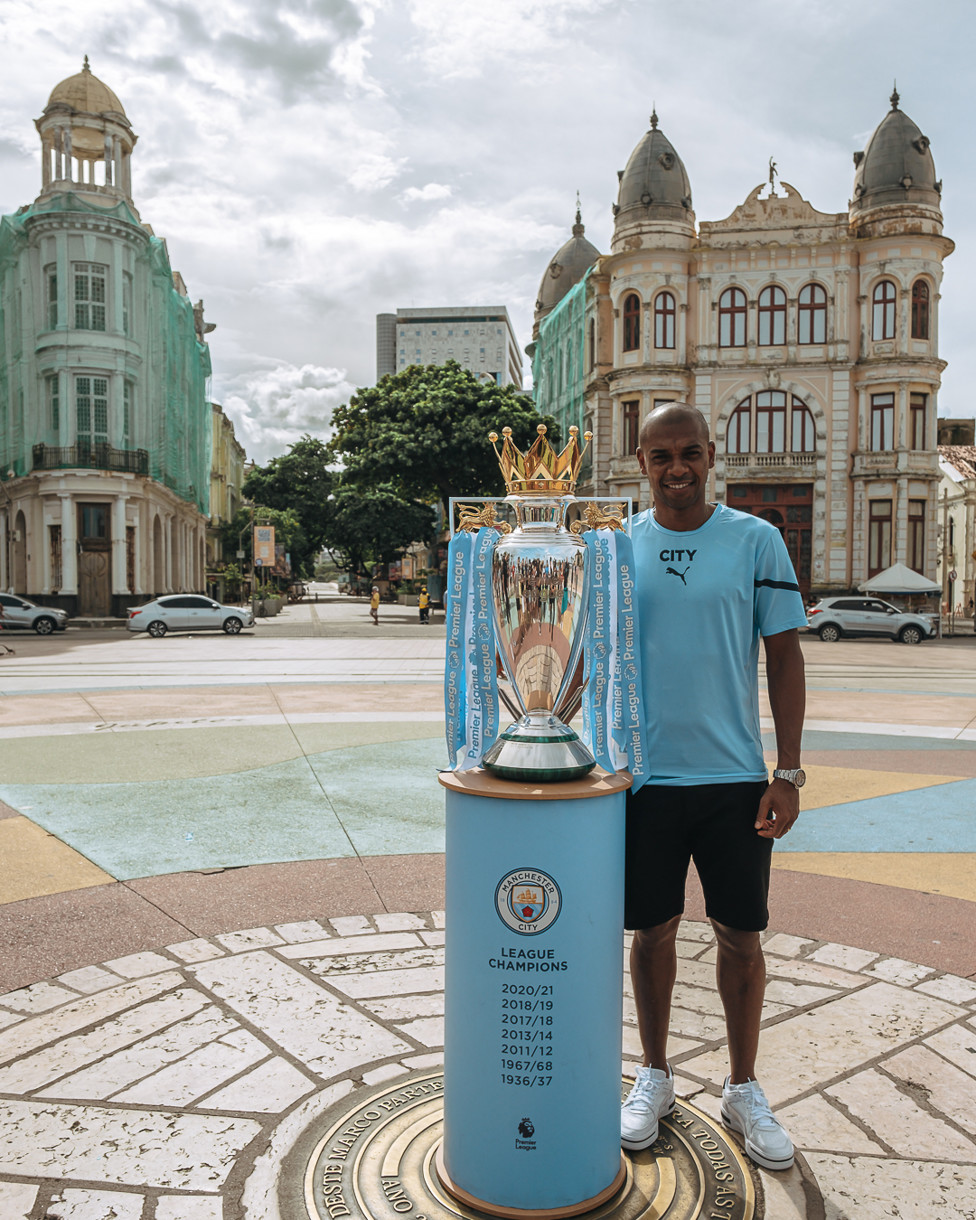 A primeira parada em Recife foi o Marco Zero da cidade