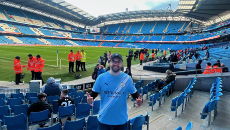 Membro do The Citizens BR visita o Etihad