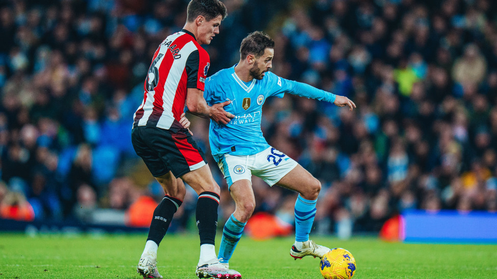 SILKY SILVA : Looking to unlock the defence.