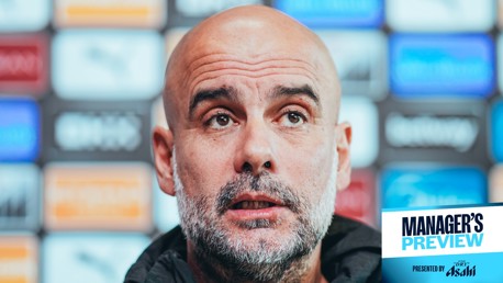 Guardiola dá atualização sobre Ake após cirurgia no pé