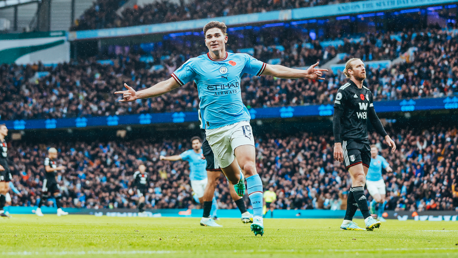 EL ARANA: 'The Spider' celebrates the goal.