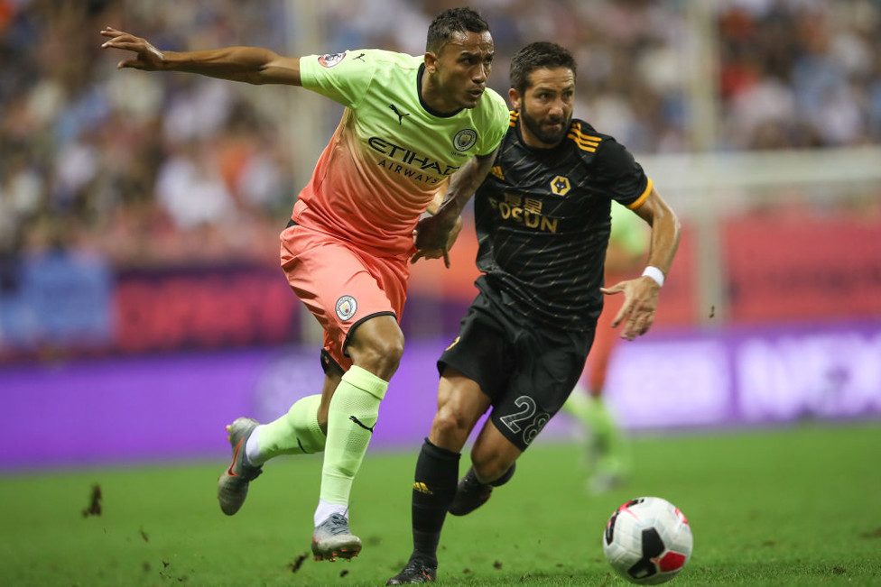 BATTLE : Danilo out strengths Moutinho
