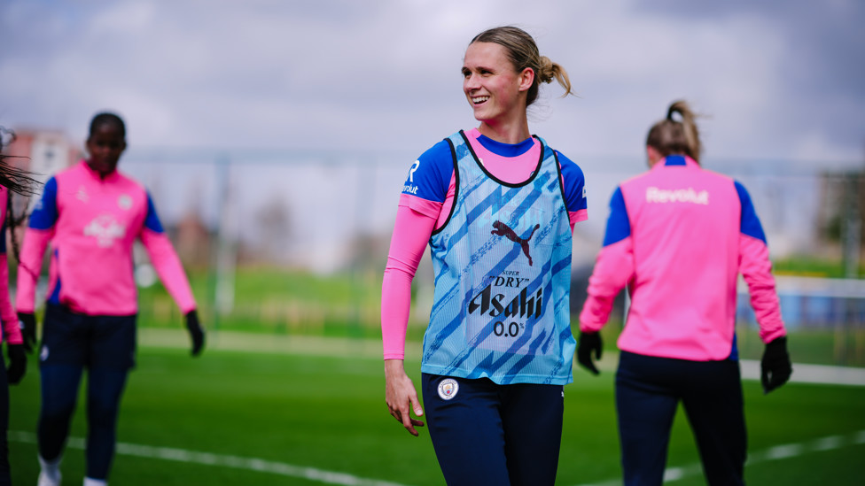 FLYING DUTCHWOMAN  : Kerstin Casparij spotted by our snapper.