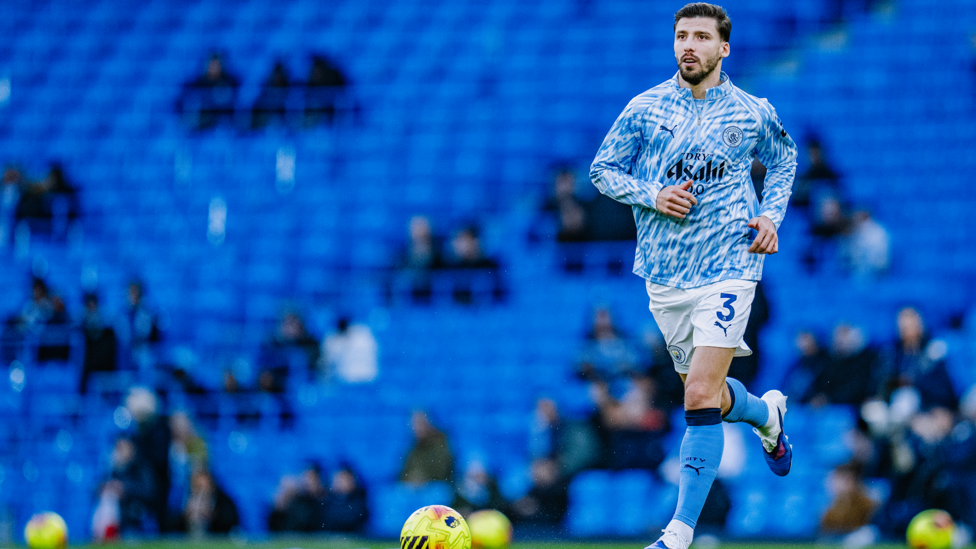 READY RUBEN : Almost time for kick-off.