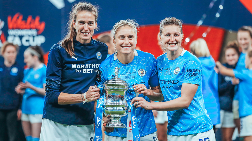 TROFÉUS : Outra medalha brilhante para o gabinete.