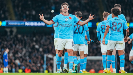 EL ARANA: 'The Spider' celebrates the goal.