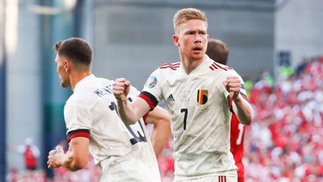 De Bruyne entra en escena