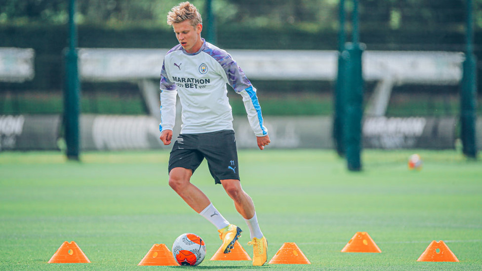 Oleksandr Zinchenko - kembali dan bekerja keras