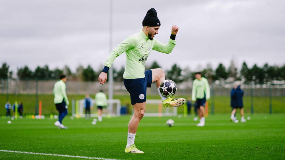 TAKE A TOUCH : Rayan Cherki keeps the ball close