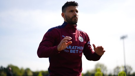 Aguero returns as City make eight changes for trip to Palace