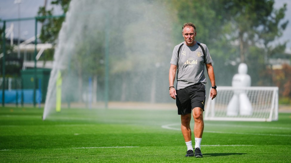 FOUNTAIN OF KNOWLEDGE : Andrée Jeglertz at training