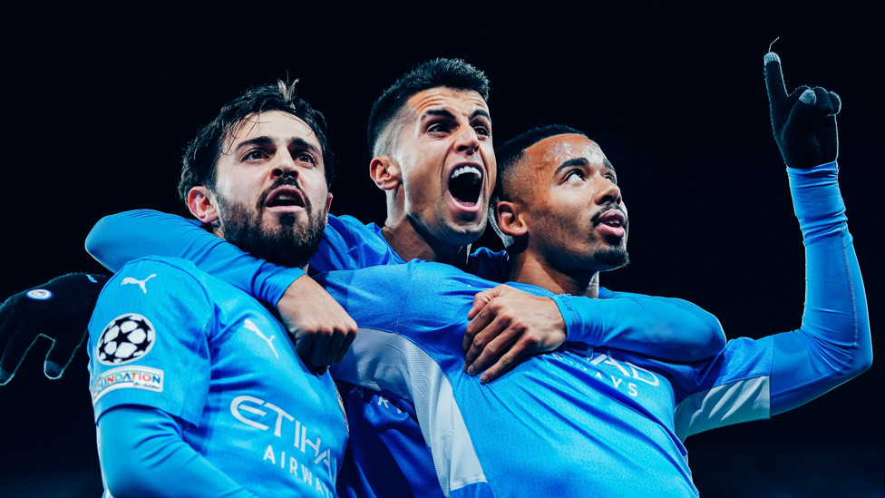 GIFT OF THE GAB : Gabriel Jesus celebrates grabbing a late Champions League winner against Paris Saint-Germain, 24 November 2021.