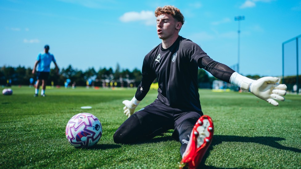 GET LOW : Jack Wint with a big save.