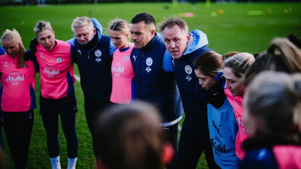 ALL TOGETHER NOW: Head coach Andree Jeglertz speaks to the squad.