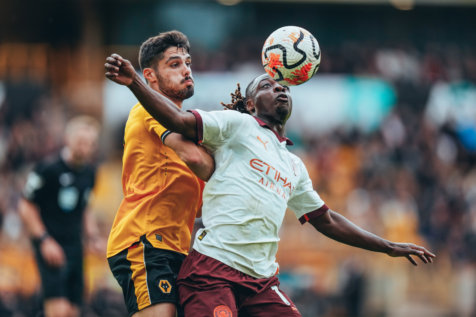 City perde por 2 a 1 para os Wolves fora de casa
