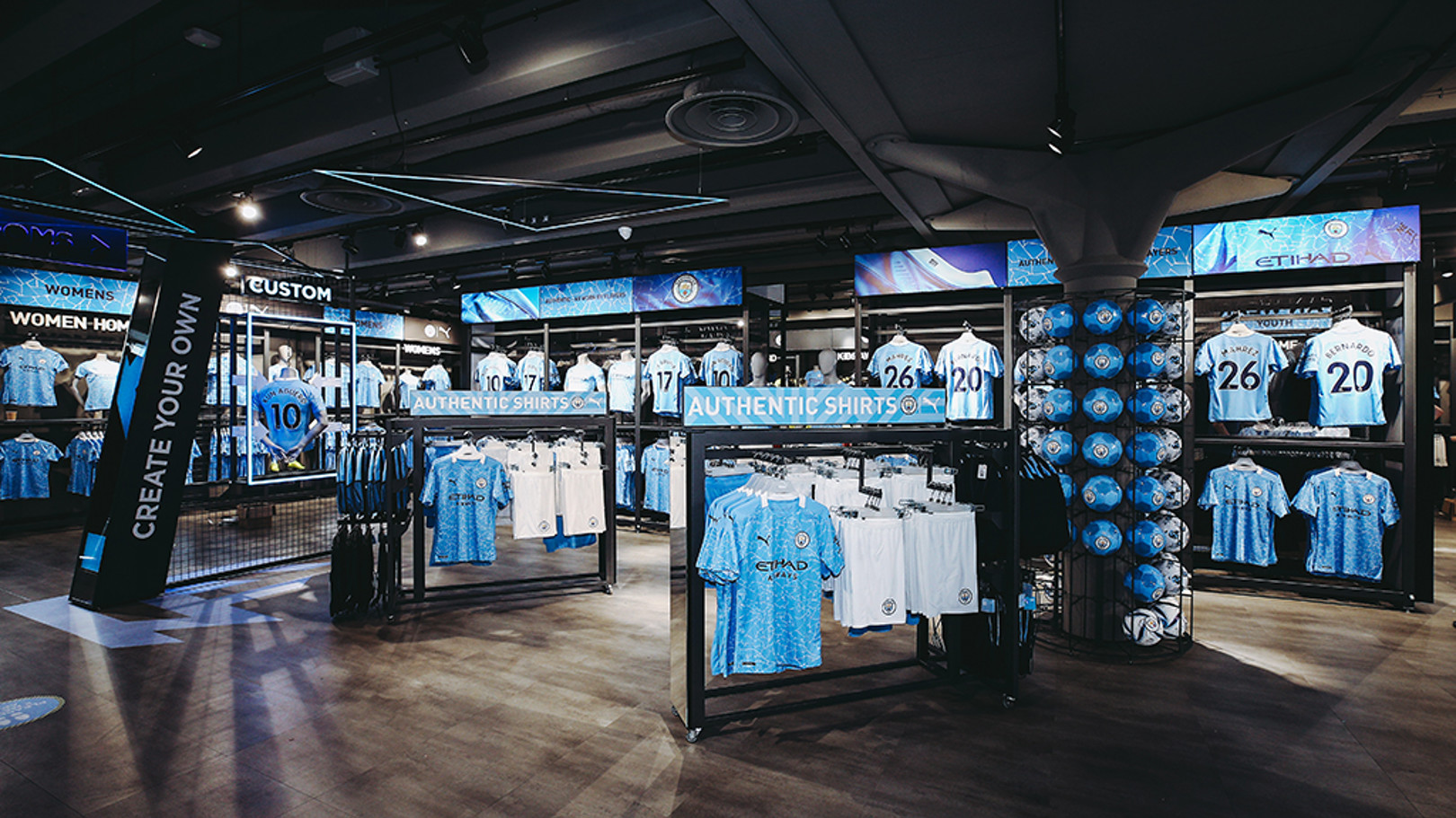 Hoorzitting Gentleman vriendelijk fontein CityStore reopens for new kit launch