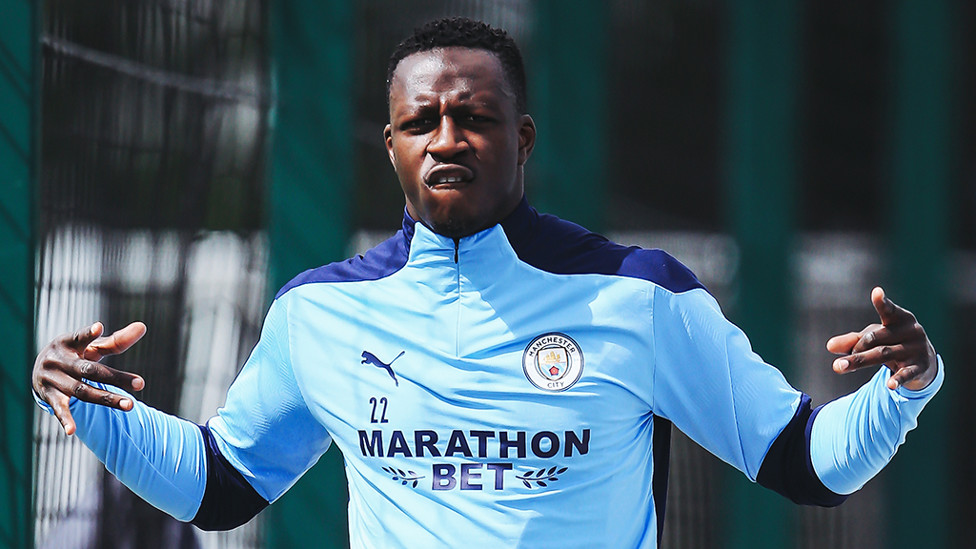 SEMANGAT PENUH : Benjamin Mendy siap untuk latihan