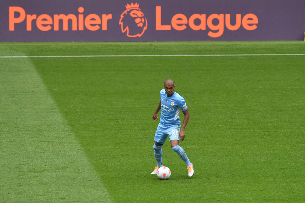 FERNANDINHO : 173 jogos no Etihad. 