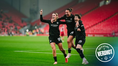 City make it six in a row with late win over Liverpool