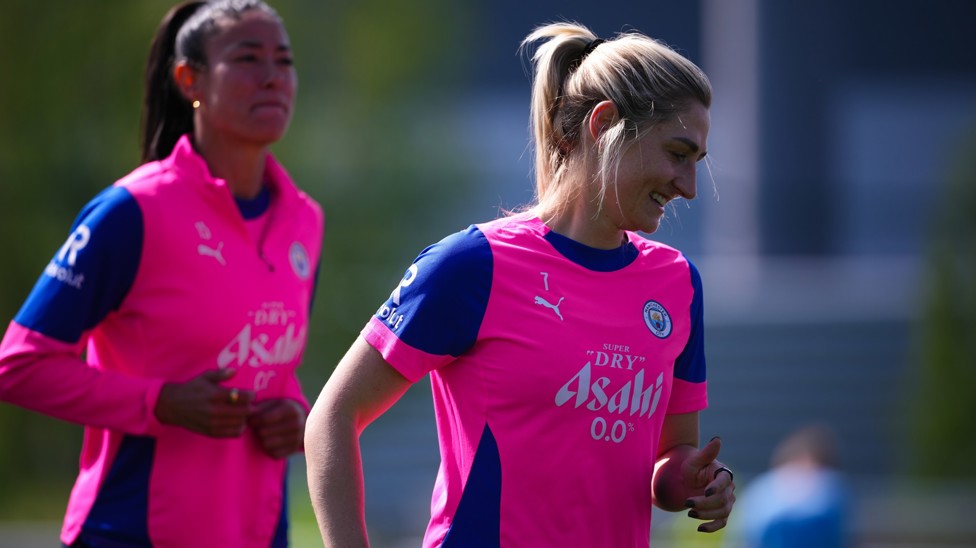 Leila Ouahabi and ,Laura Coombs jog in the sunshine