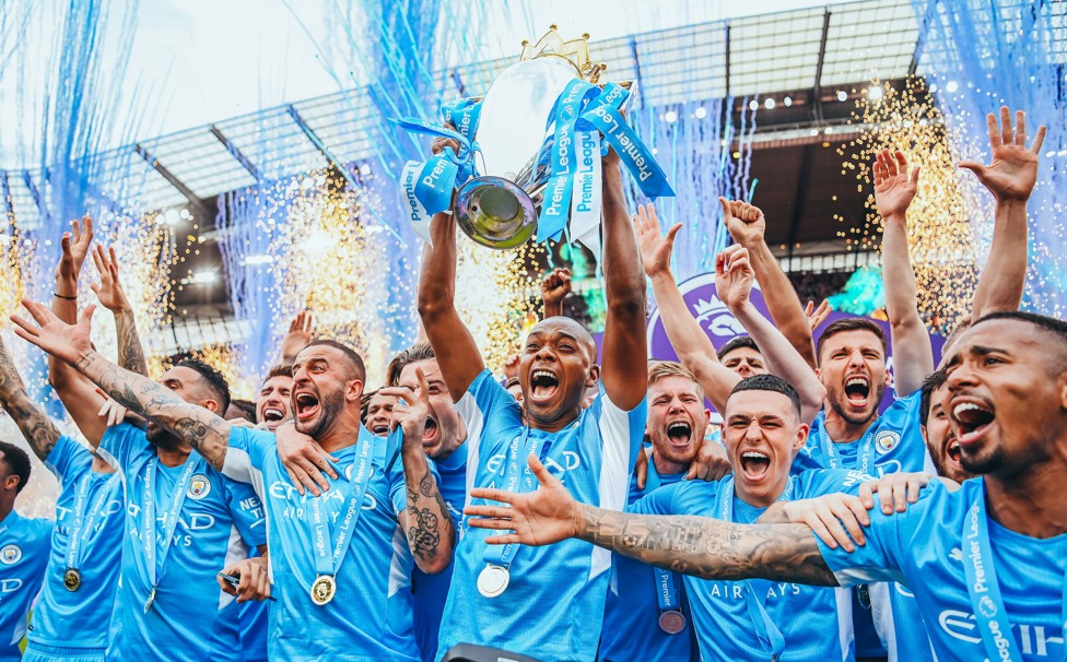 Foram 13 títulos pelo City, incluindo 5 Premier Leagues.