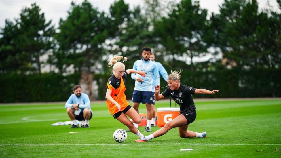 ON THE BALL : Laura Blinkilde Brown and Poppy Pritchard