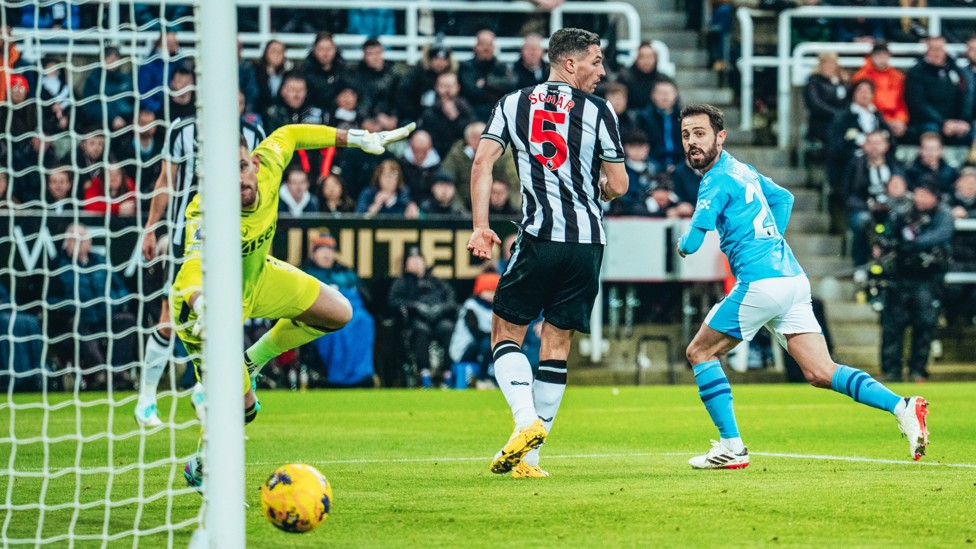 SUPER SILVA : Puts us ahead with a majestic finish!