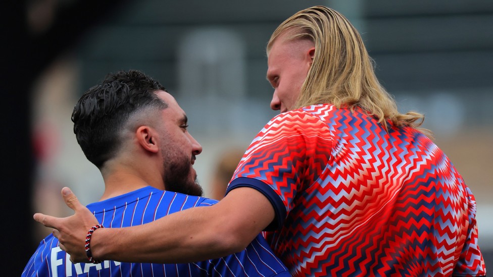 : Rayan Cherki and Haaland meet up before France's group game with Norway