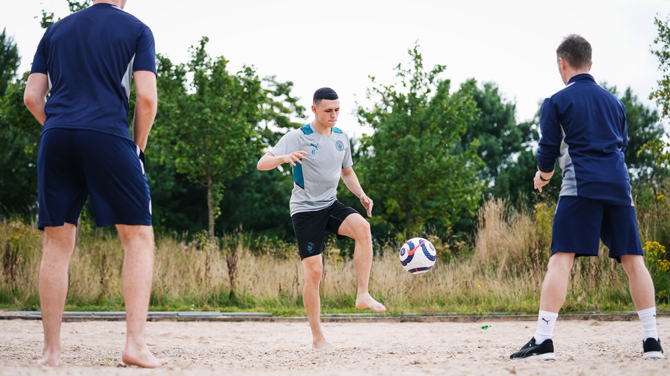 THE MAGIC TOUCH : Back on the ball