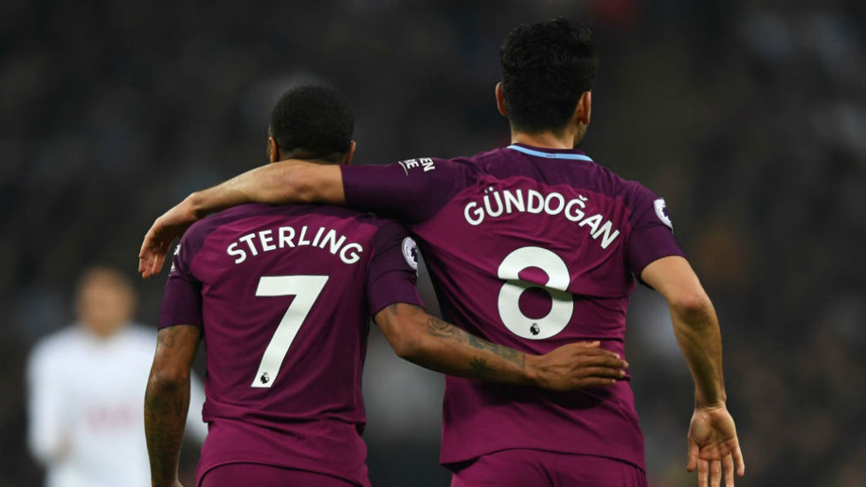 Raheem Sterling e Ilkay Gündogan, dos de los goleadores del último Tottenham - City.