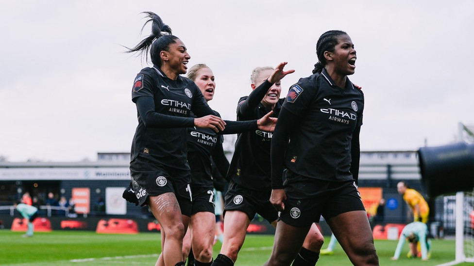 MOBBED : Shaw celebrates with her team-mates