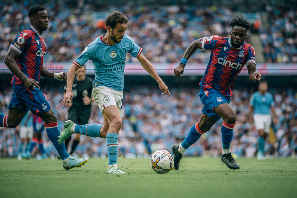 SEMPRE IMPORTANTE  : Foi de Bernardo Silva o primeiro gol nos 4 a 2 contra o Palace no primeiro turno.