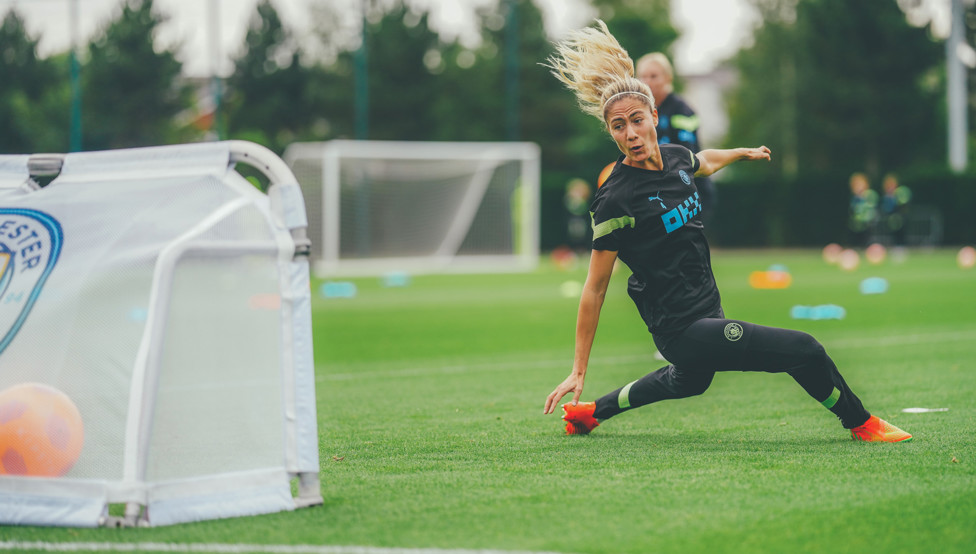 DEFENSIVE DIVE : Laia Aleixandri lunges in an attempt to block the ball