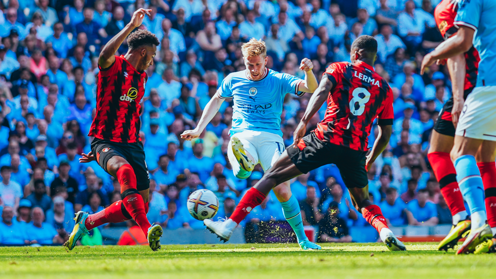 DECISIVO NO PRIMEIRO TURNO  : De Bruyne foi o nome do jogo contra o Bournemouth em agosto de 2022.