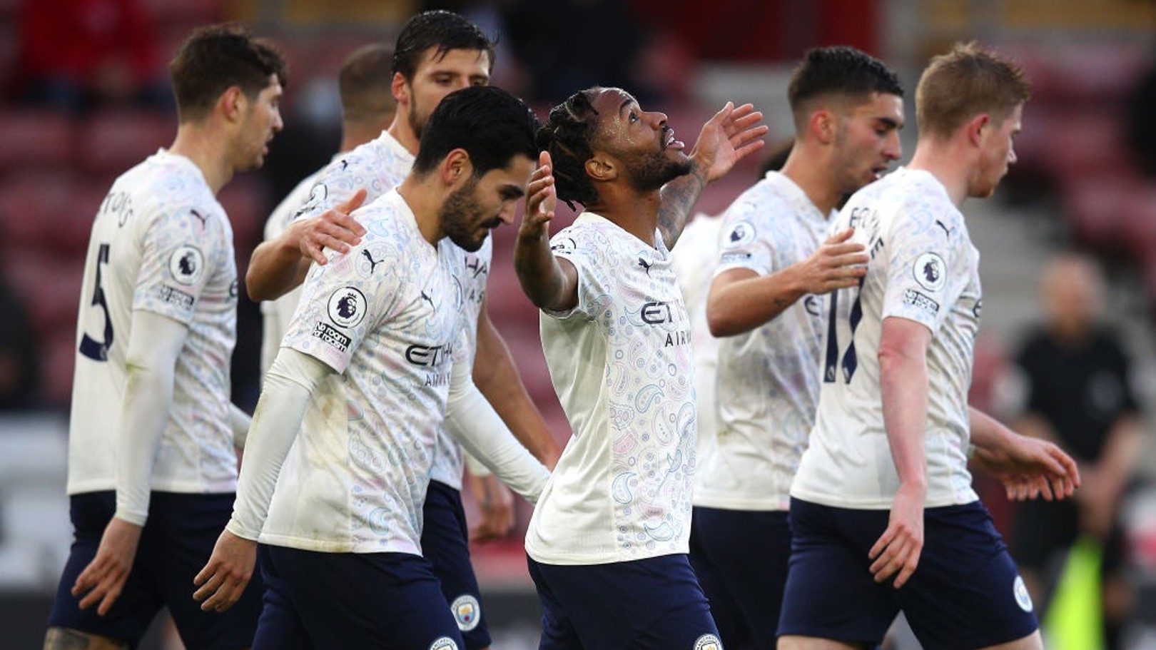 Which TV channel is Everton v City on?