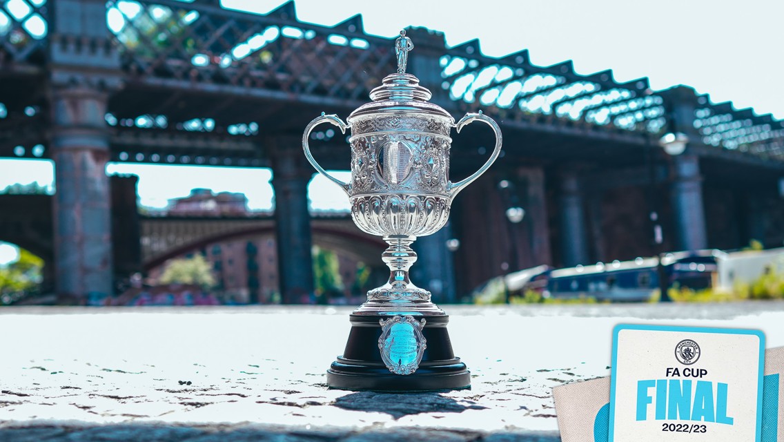 Gallery: 1904 FA Cup trophy in Manchester