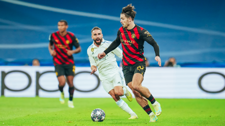 SUPER JACK: Plotting a way through the defence.