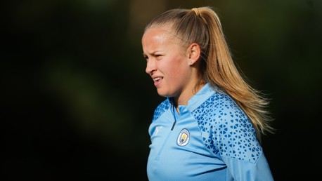Siddall joins Burnley on dual registration