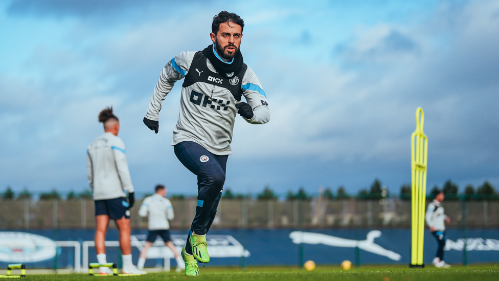 BERNARDO IS READY : Silva puts in the hard yards