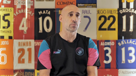 "Julián lo tiene todo para ser una leyenda del City como lo fue Agüero"