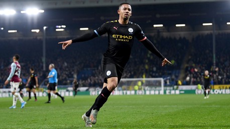 Les Champions s'imposent à Burnley ! 