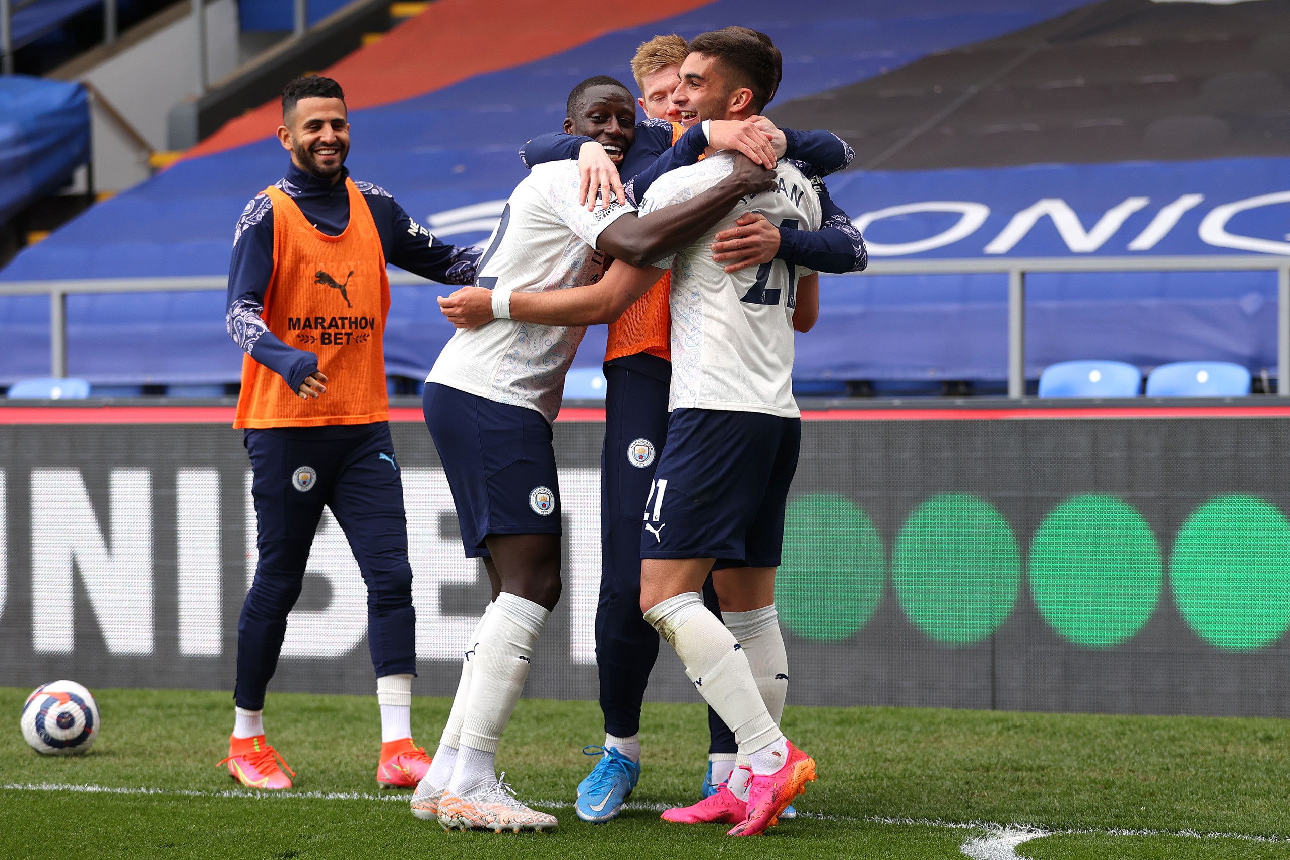 Match gallery: Storming the Palace
