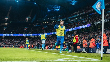 De Bruyne will be touched by incredible reception - Warnock