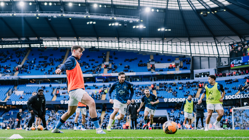 BALL WORK : Finishing touches ahead of kick-off.
