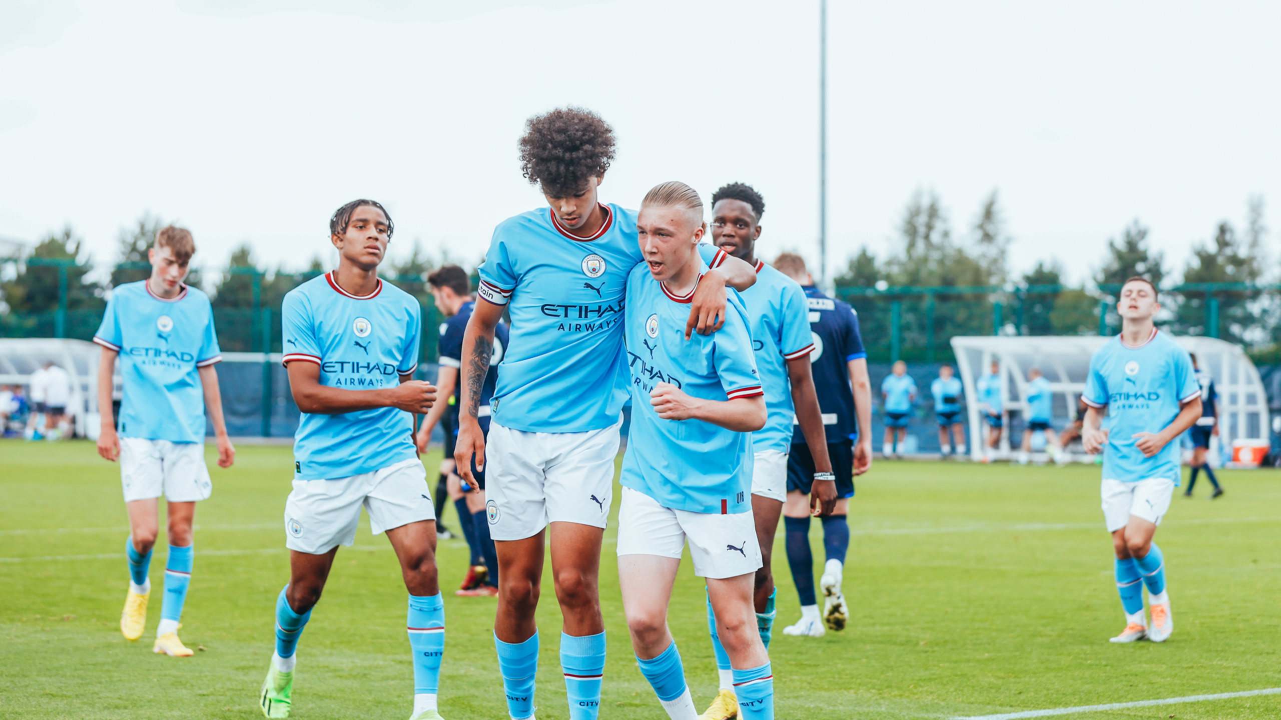 Late comeback sees City battle to win against Liverpool