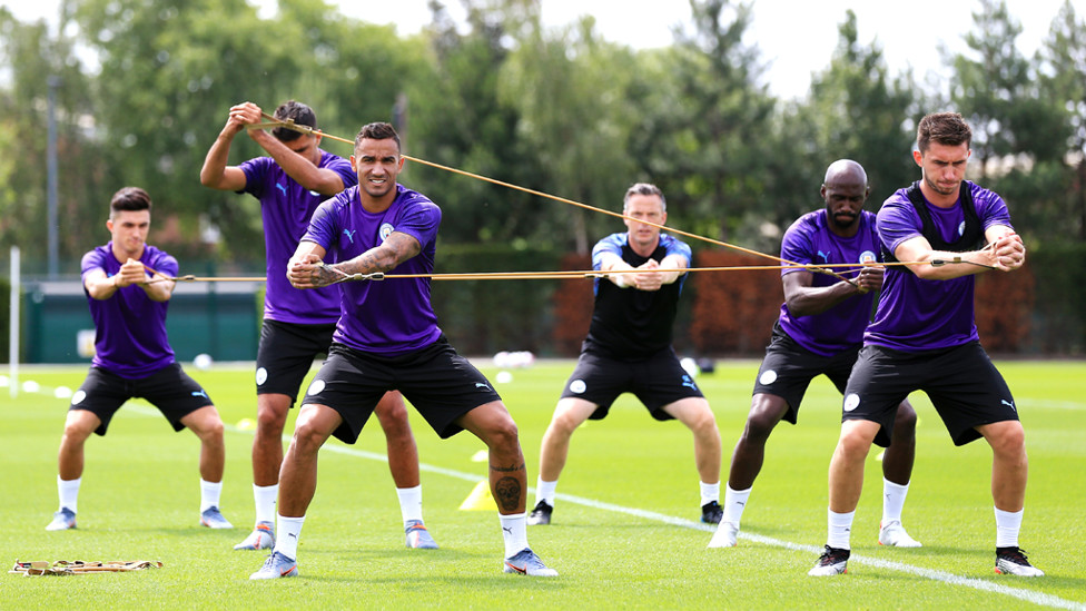 BAND OF BROTHERS : Strrrrrrrrrrrretch!